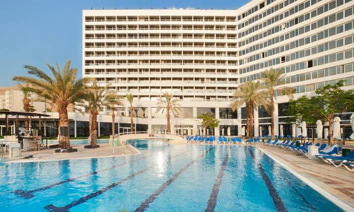 קופון ליום כיף בקראון פלאזה ים המלח