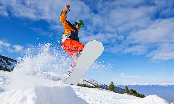 מחיר חופשת סקי ב-Mayrhofen, אוסטריה טיסות, העברות, סקי פס, הדרכה ו-7 לילות בפנסיון מומלץ ע"ב לינה וארוחת בוקר, החל מ-4,168 ₪ לאדם!